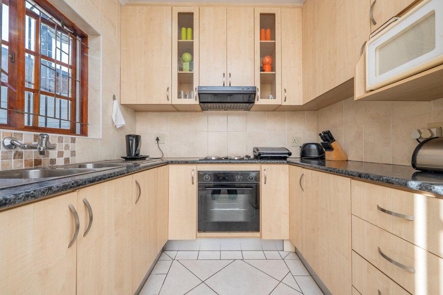 2 Bedroom Property for Sale in Vredekloof Western Cape